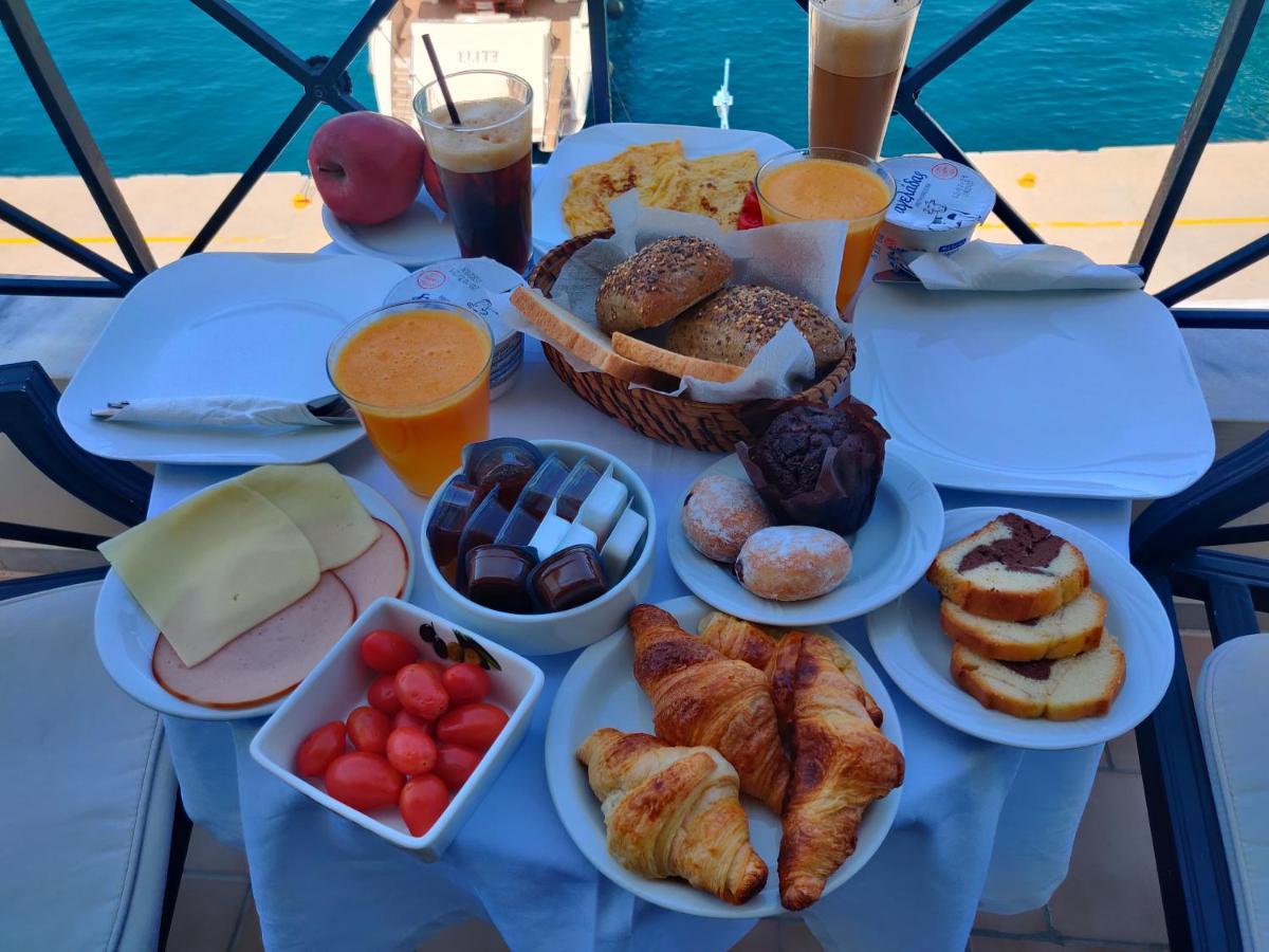 The Manessi City Boutique Hotel Poros Town Bagian luar foto