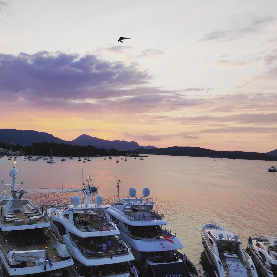 The Manessi City Boutique Hotel Poros Town Bagian luar foto