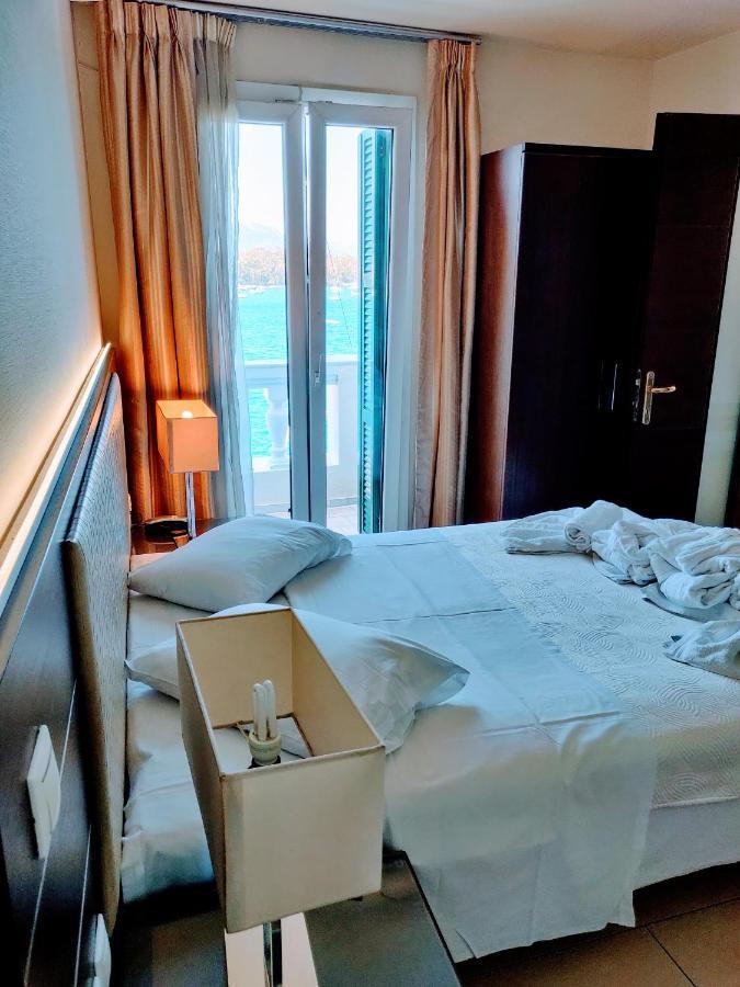 The Manessi City Boutique Hotel Poros Town Bagian luar foto