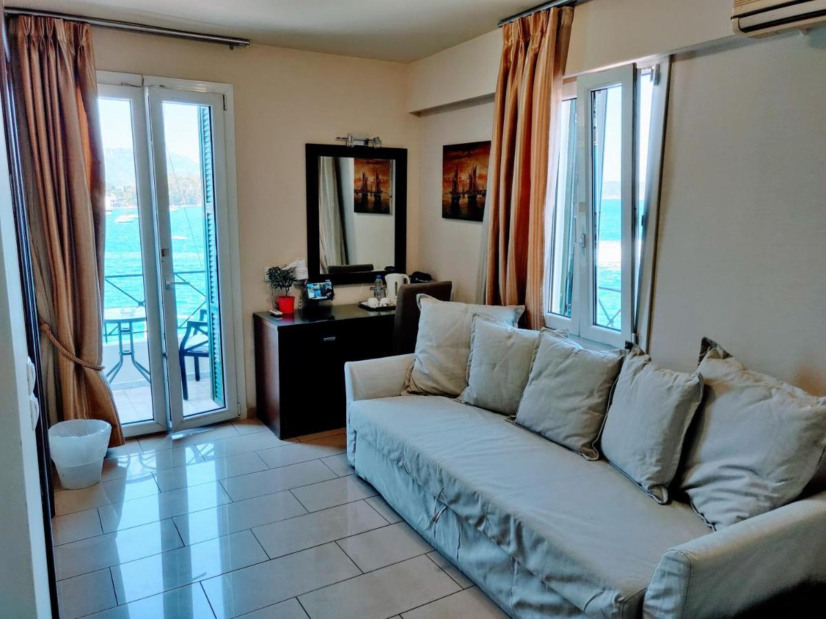 The Manessi City Boutique Hotel Poros Town Bagian luar foto