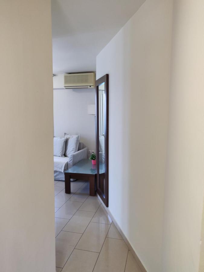 The Manessi City Boutique Hotel Poros Town Bagian luar foto