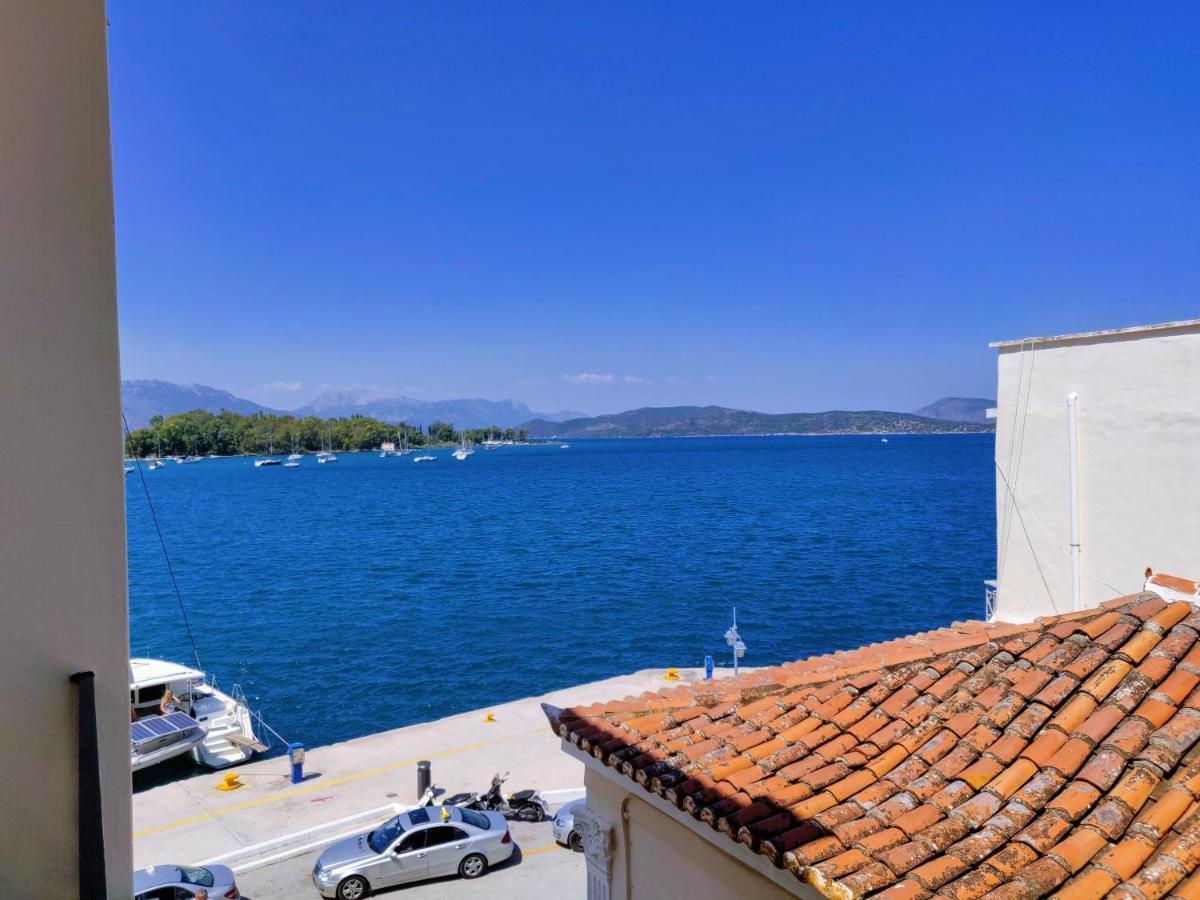 The Manessi City Boutique Hotel Poros Town Bagian luar foto