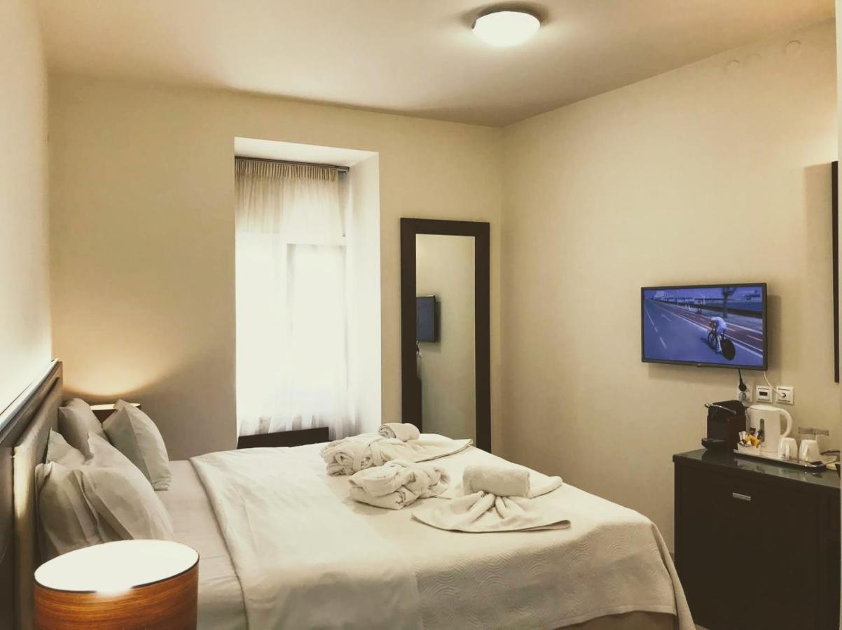 The Manessi City Boutique Hotel Poros Town Bagian luar foto