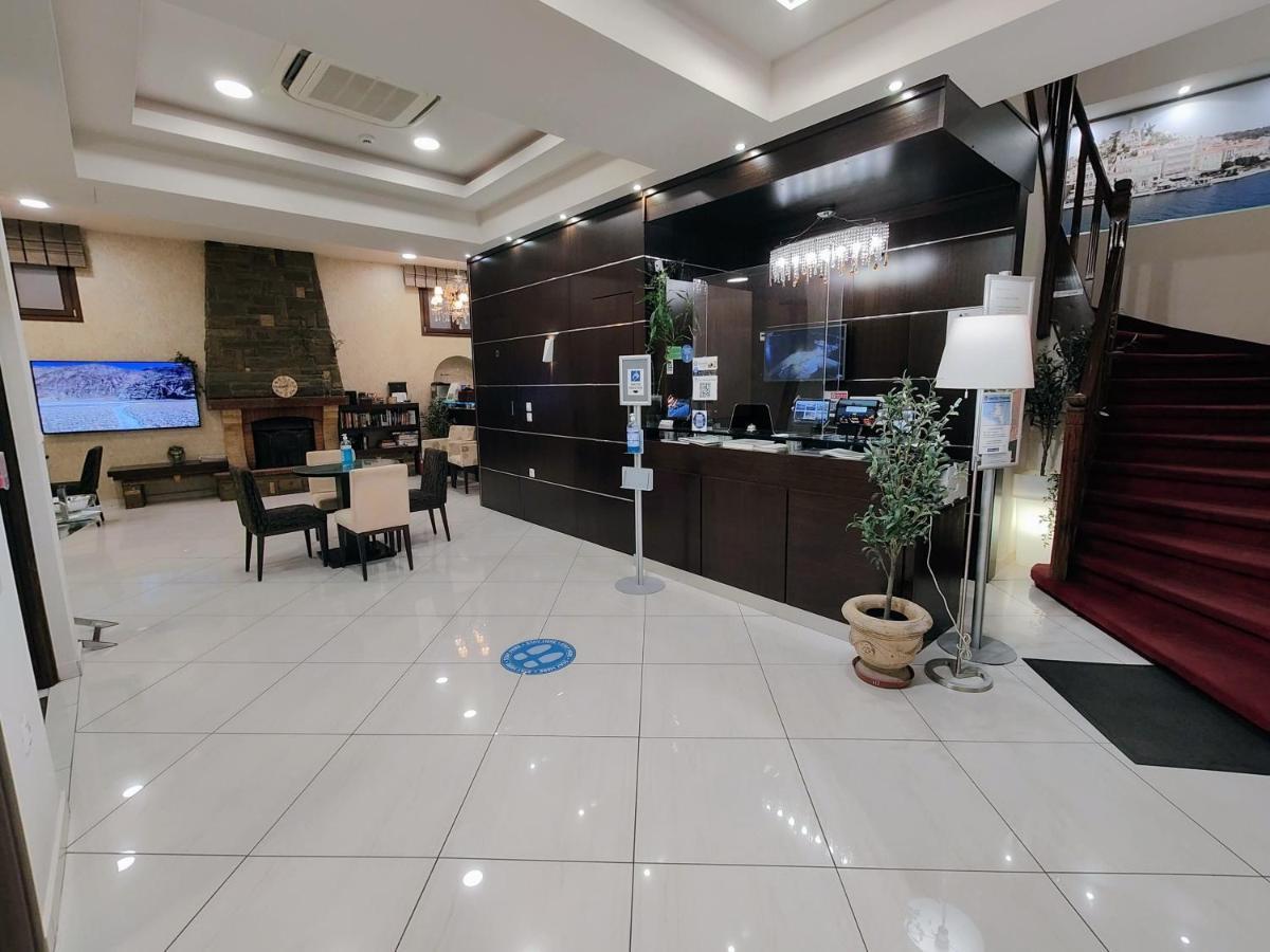 The Manessi City Boutique Hotel Poros Town Bagian luar foto