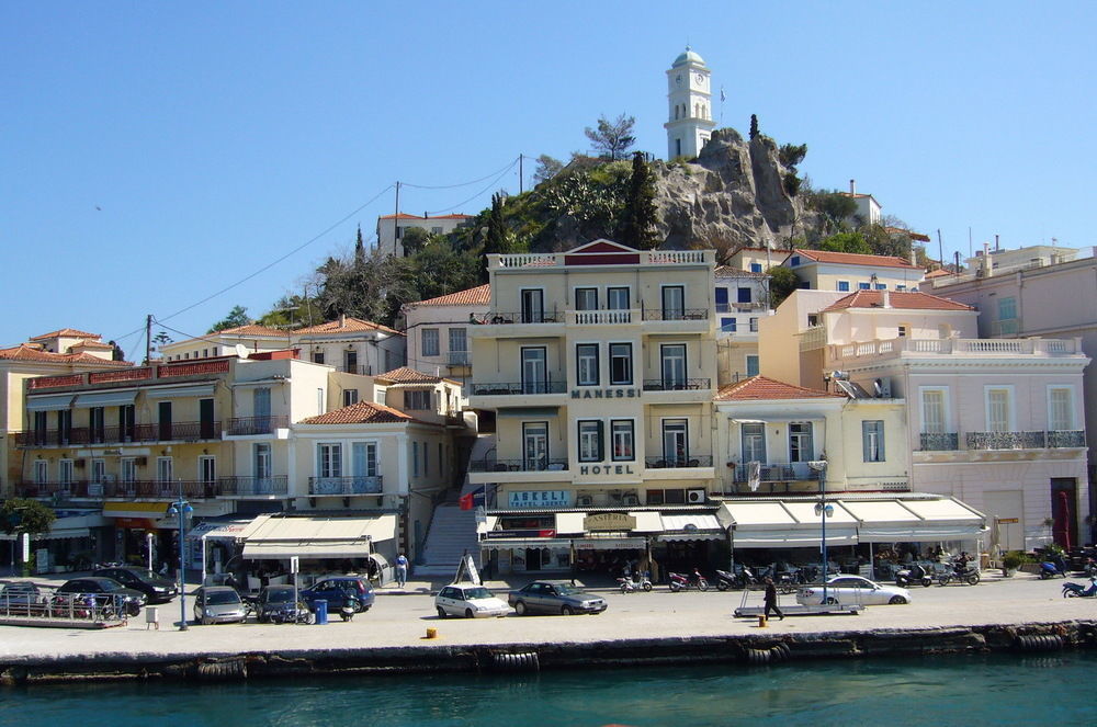 The Manessi City Boutique Hotel Poros Town Bagian luar foto